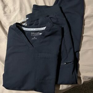 Fabletic's Scrub Set